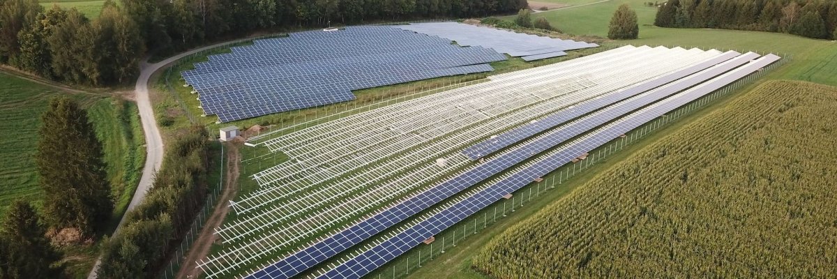 Foto Freiflächen-Photovoltaikanlage